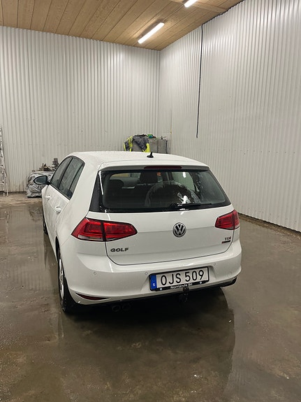 Volkswagen Golf VII 5 of 5