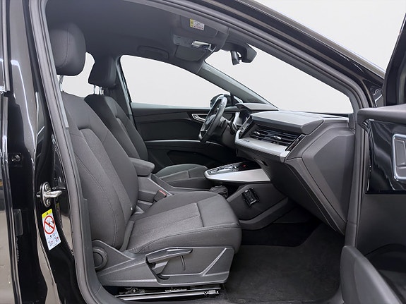 Audi Q4 e-tron 15 of 19