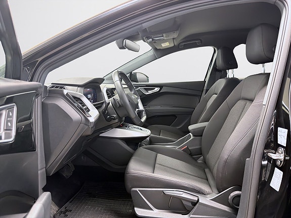 Audi Q4 e-tron 8 of 19