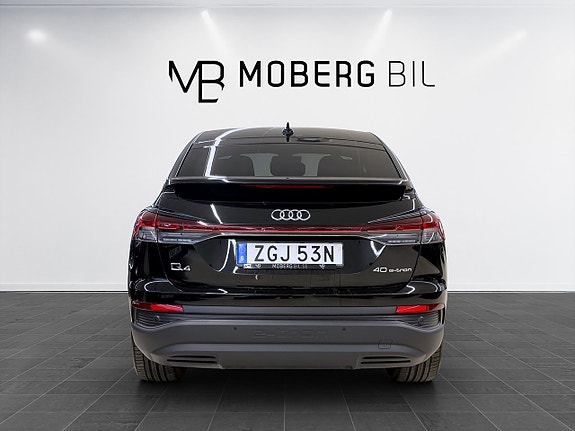 Audi Q4 e-tron 6 of 19