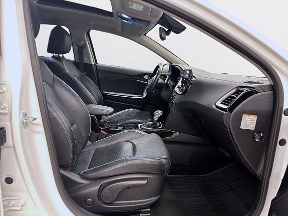 Kia Ceed 15 of 21