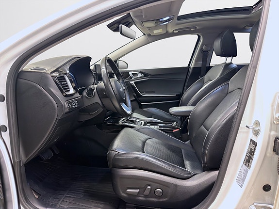 Kia Ceed 8 of 21