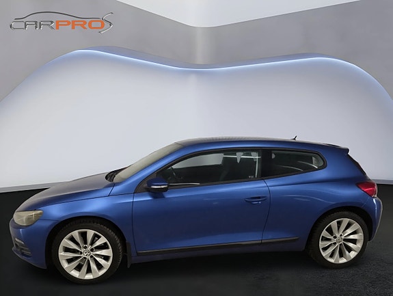 Volkswagen Scirocco 2 of 5