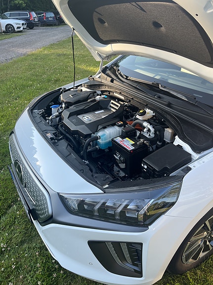 Hyundai IONIQ 5 of 5