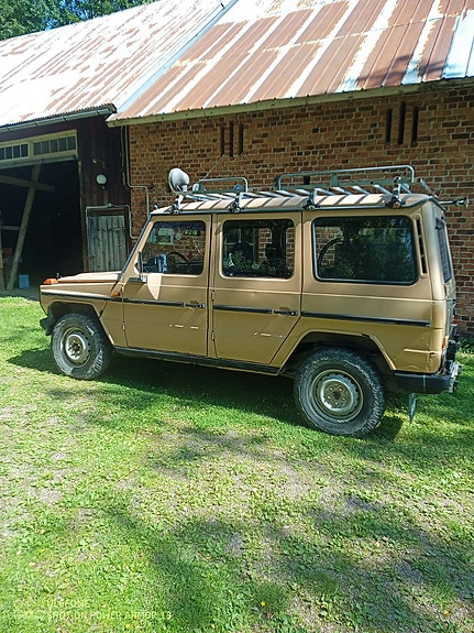 Mercedes-Benz GD300 2 of 5