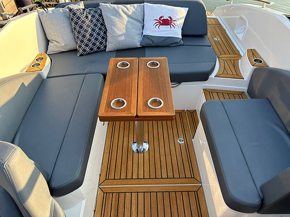 Windy 27 Solano | 2018 | Volvo Penta 350 V8 3 of 5