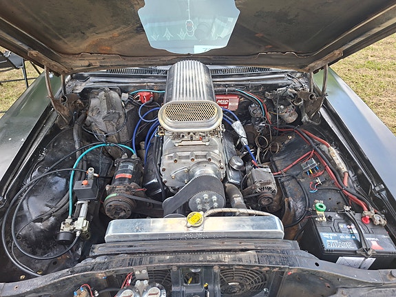 Chevrolet Impala 4 of 5