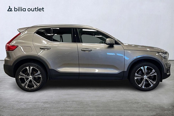 Volvo XC40 9 of 30