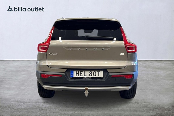 Volvo XC40 7 of 30