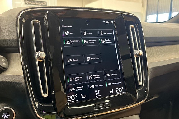 Volvo XC40 19 of 30