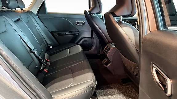 Kia K4 5 of 22