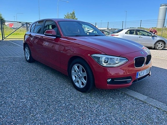 BMW 118d 11 of 15