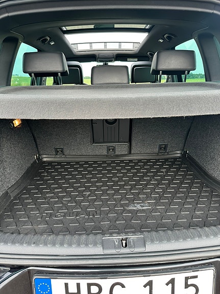 Volkswagen Tiguan 8 of 13