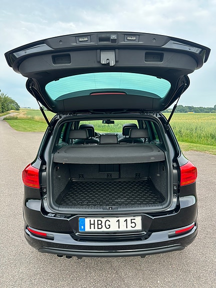 Volkswagen Tiguan 7 of 13