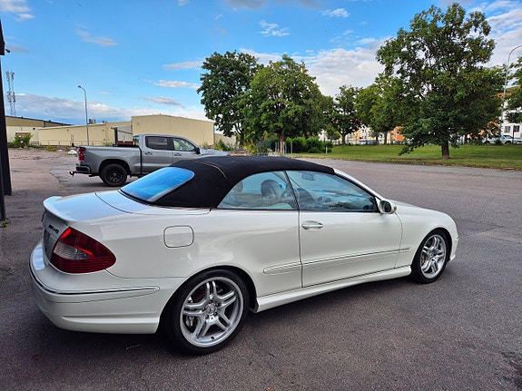 Mercedes-Benz CLK55 3 of 5