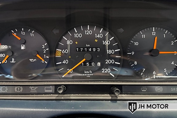 Mercedes-Benz 190 E 22 of 22