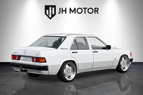 Mercedes-Benz 190 E 6 of 22