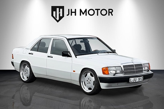 Mercedes-Benz 190 E 8 of 22