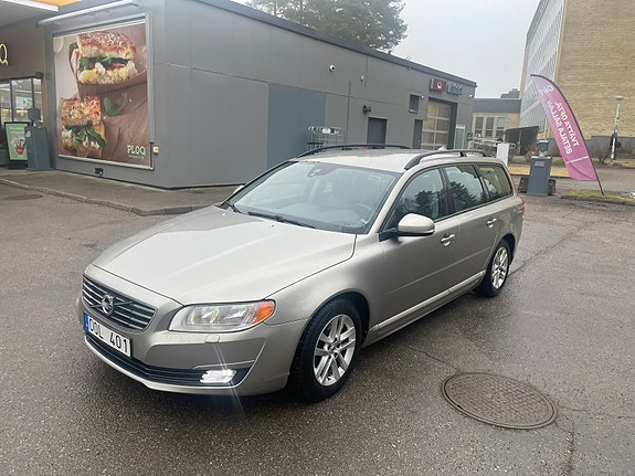 Volvo V70 9 of 27