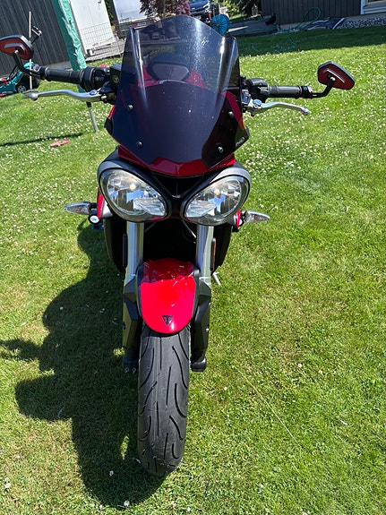 Triumph STREET  TRIPPLE S 2 of 4