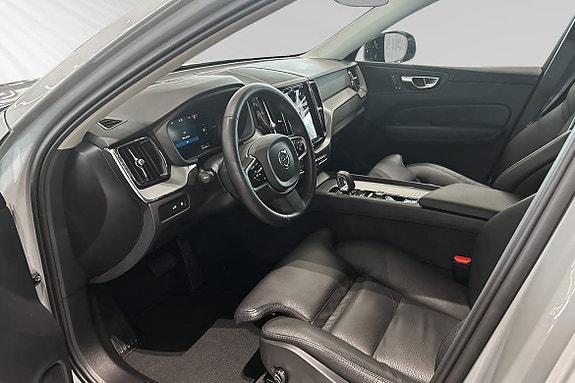 Volvo XC60 7 of 30