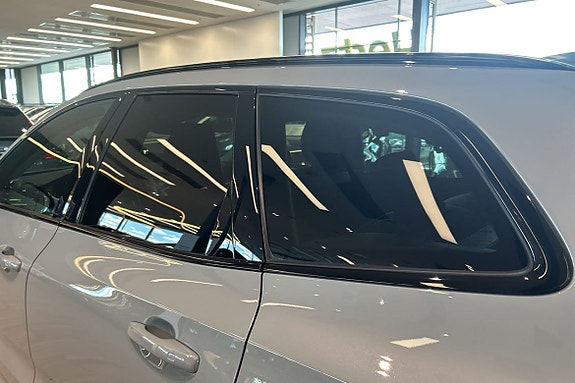 Volvo XC60 17 of 30