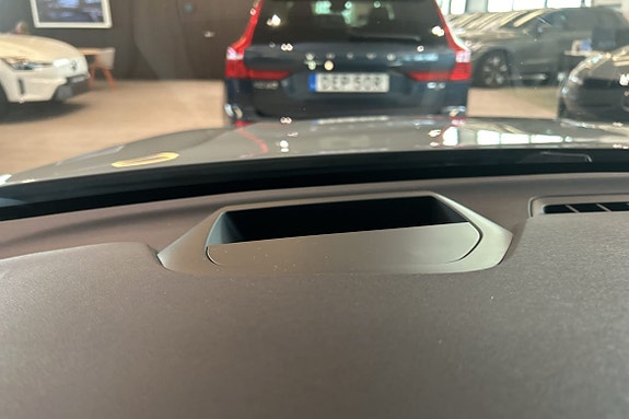 Volvo XC60 28 of 30