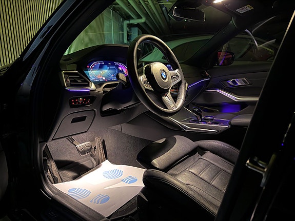 BMW 320d 19 of 30