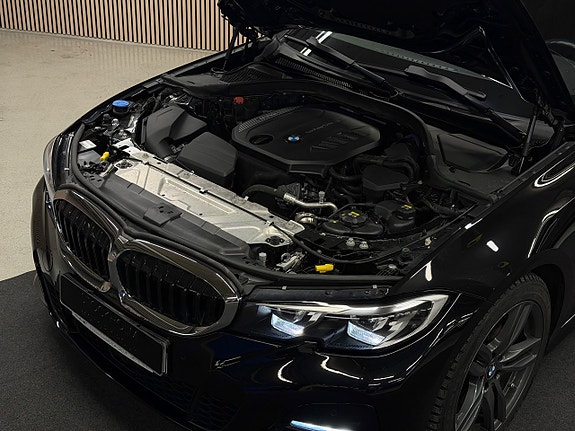 BMW 320d 8 of 30