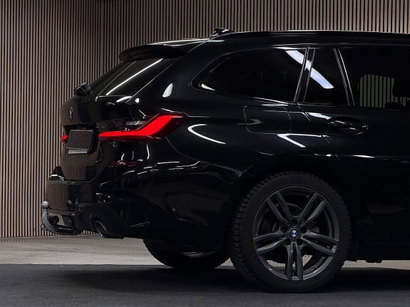 BMW 320d 13 of 30