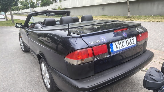 Saab 900 11 of 13