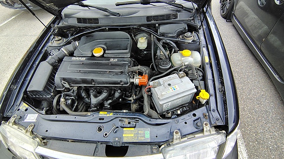 Saab 900 7 of 12