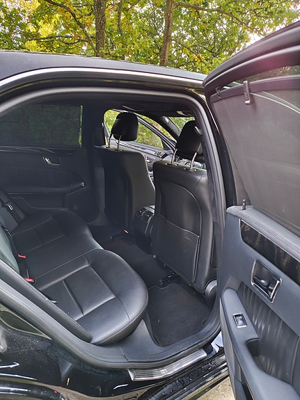 Mercedes-Benz E350 14 of 25