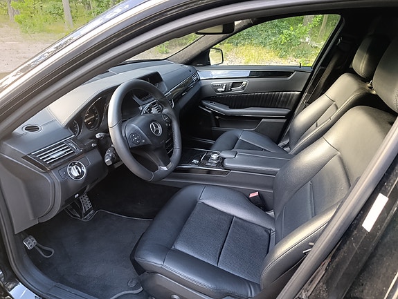 Mercedes-Benz E350 15 of 27
