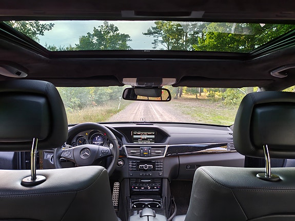 Mercedes-Benz E350 17 of 25