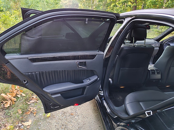 Mercedes-Benz E350 16 of 25