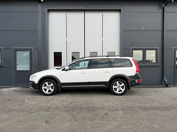 Volvo XC70 3 of 5
