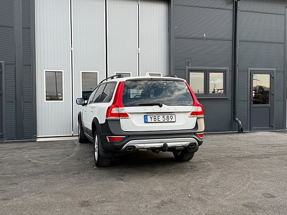 Volvo XC70 5 of 5