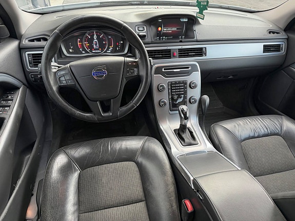 Volvo XC70 7 of 9