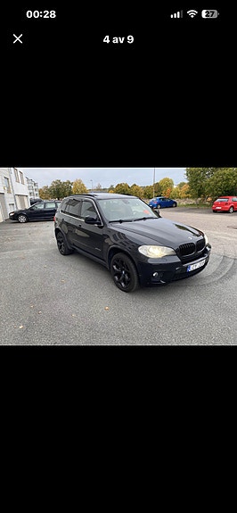 BMW X5 2 of 5
