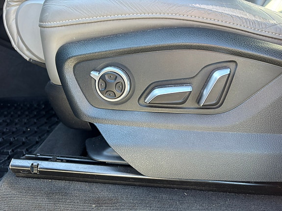 Audi Q7 16 of 17