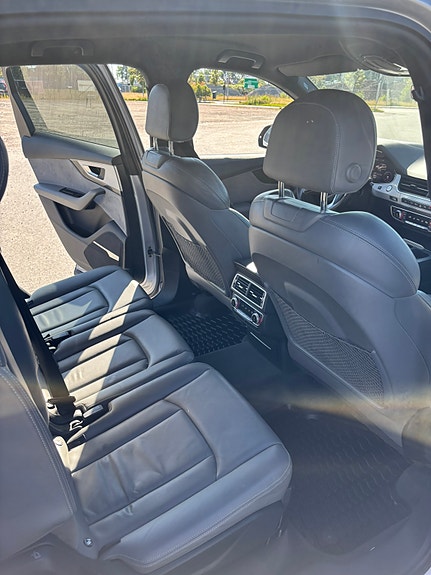Audi Q7 11 of 17