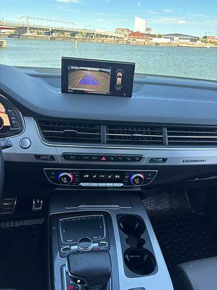 Audi Q7 7 of 17