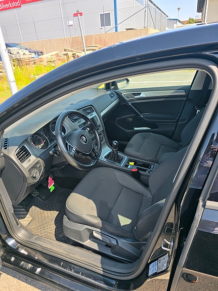 Volkswagen Golf VII 3 of 5