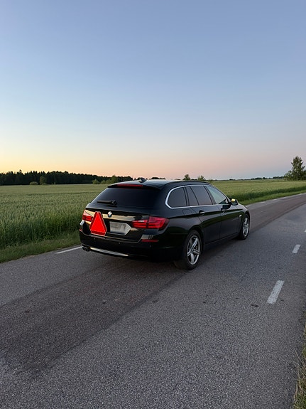 BMW 530d 6 of 18