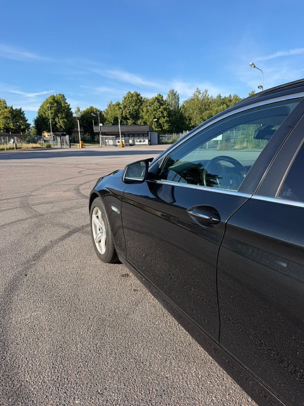 BMW 530d 16 of 18