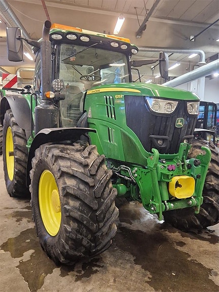 John Deere 6215R 2 of 5