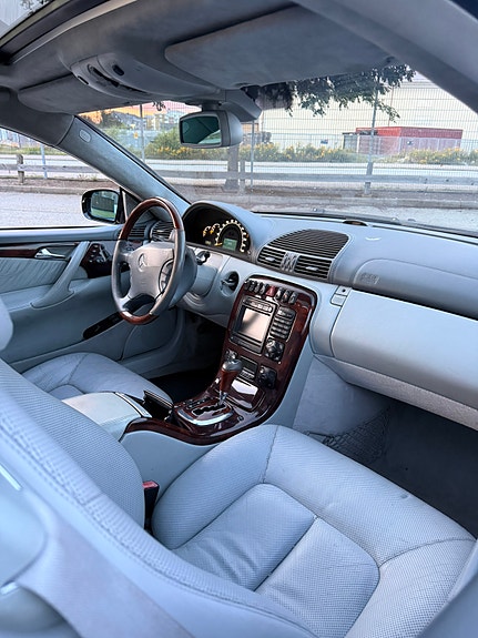 Mercedes-Benz CL500 8 of 10