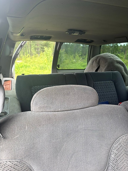 Chevrolet Suburban 9 of 9