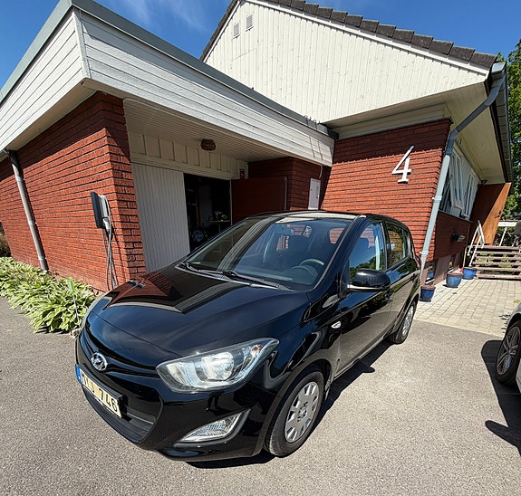 Hyundai i20 3 of 6